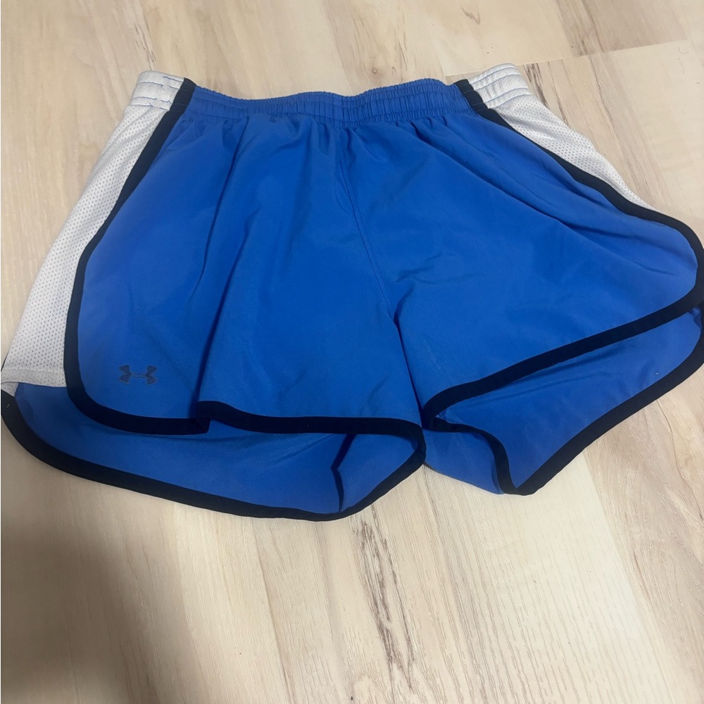 Under Armour Blue and White Athletic Shorts Lightweight Design